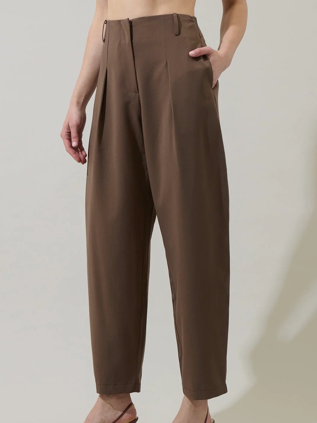 Vivienne Pleated Barrel Pants