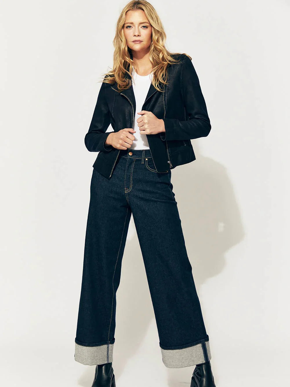 Level 99 : Tribecca Wide Cuff Jean