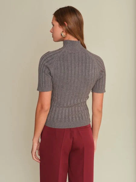 Oliver Turtleneck Knit Top