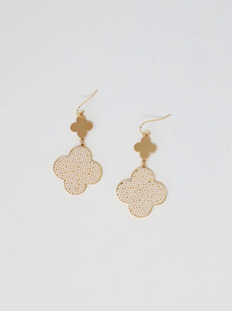 Pearl Clover Earring