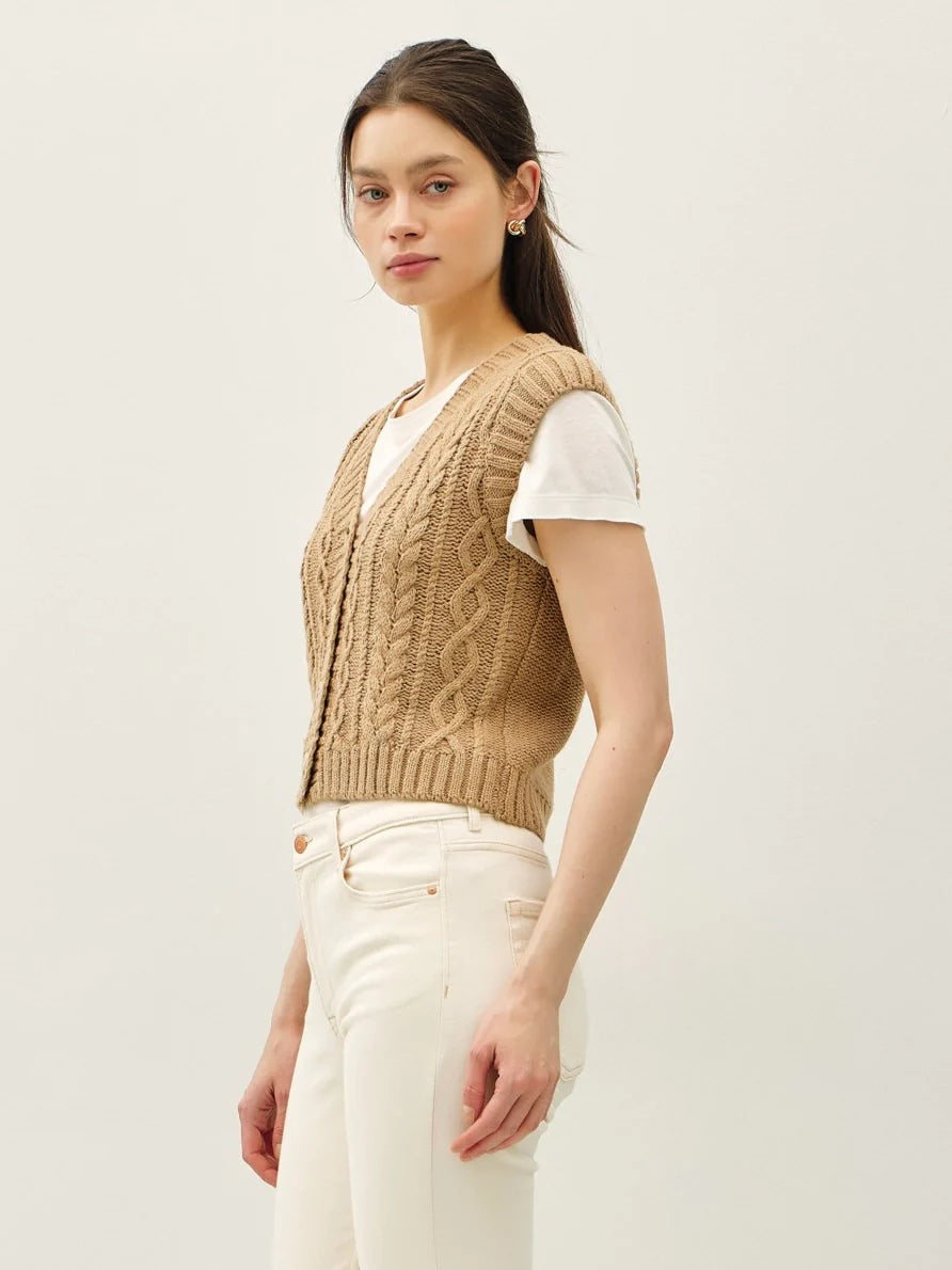 Chunky Cable Sweater Vest