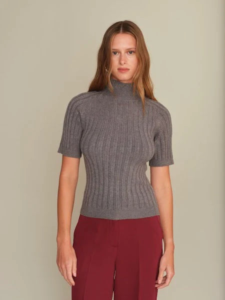 Oliver Turtleneck Knit Top
