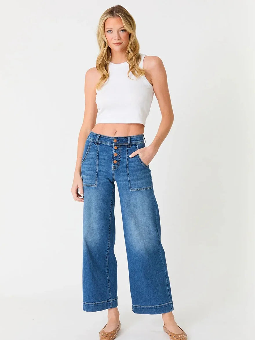 Level 99 : Camille Exposed Button Fly