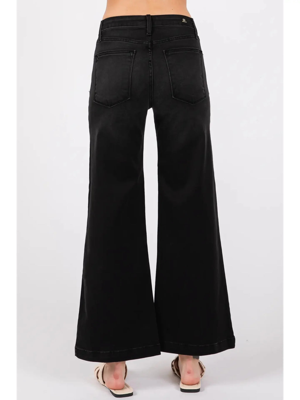 L.T.J : Sofia Wide Leg Culotte Jean