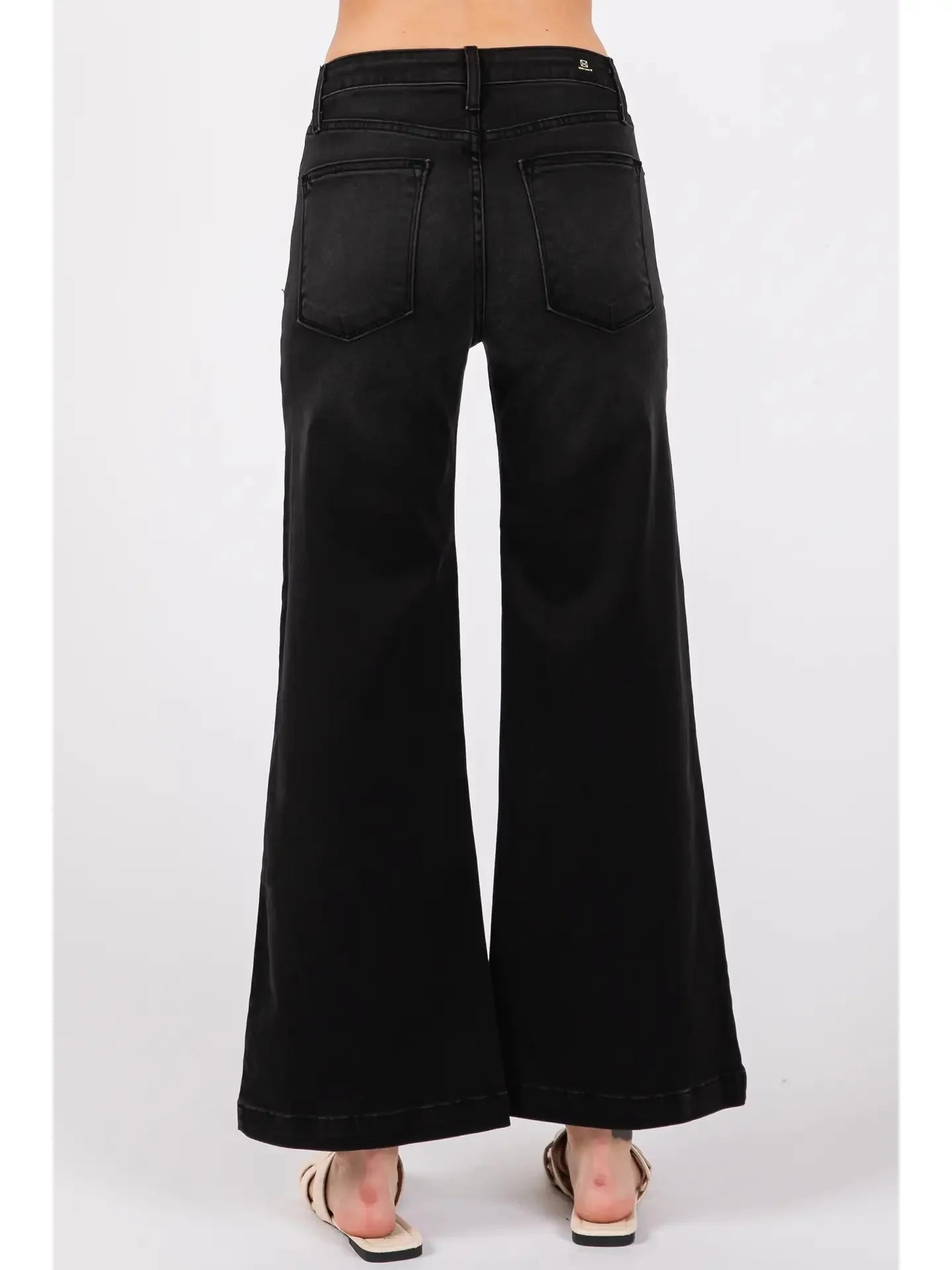 L.T.J : Sofia Wide Leg Culotte Jean