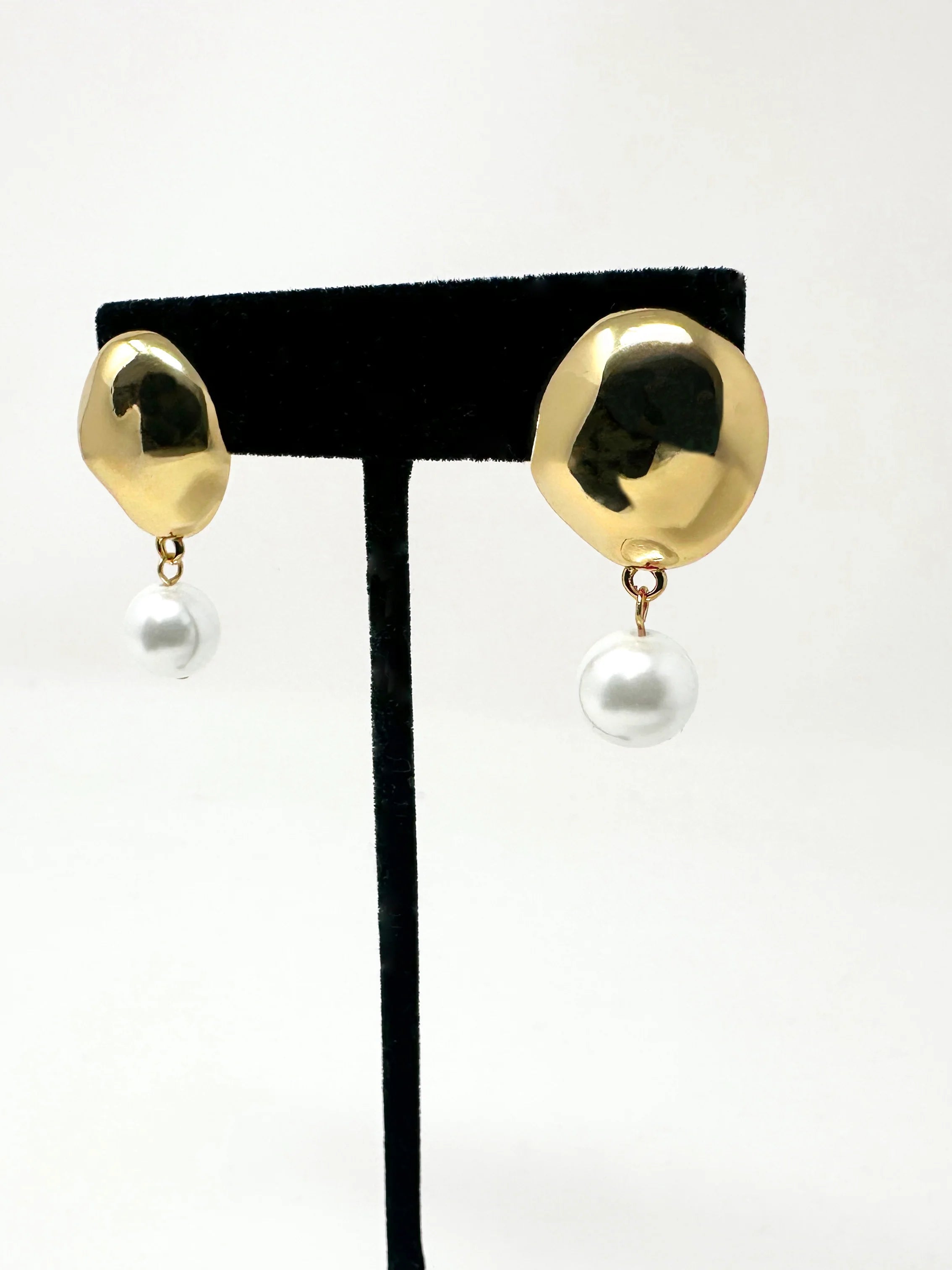 Parker Pearl Earring