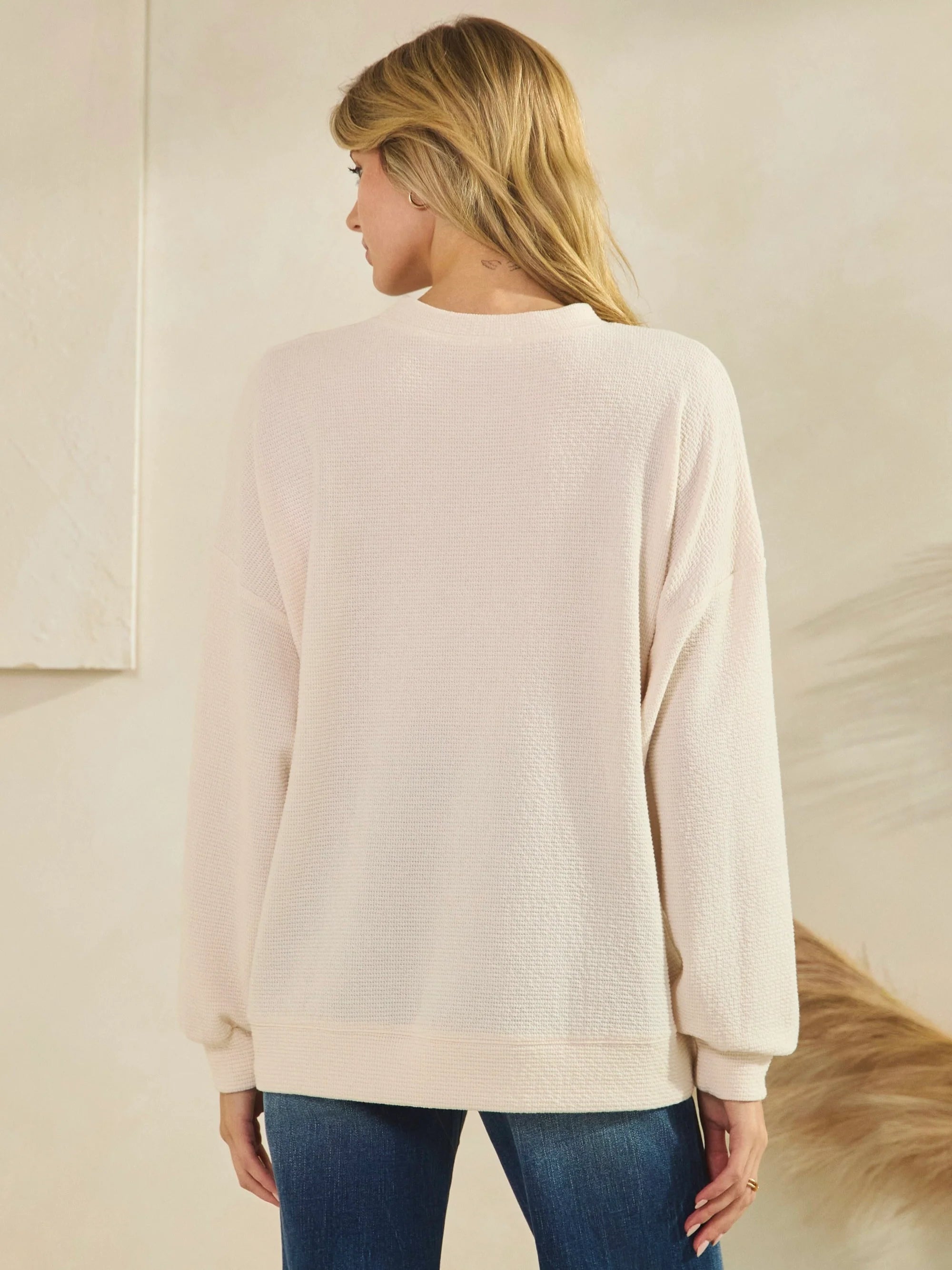 INDIANA Graphic Cloudy Knit Top