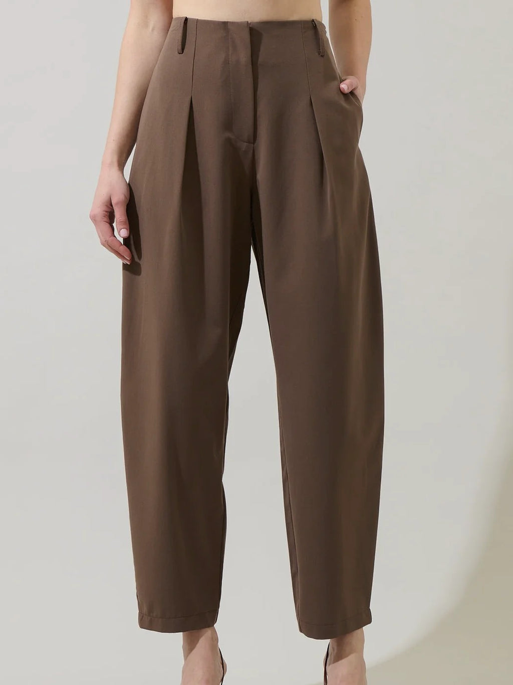 Vivienne Pleated Barrel Pants