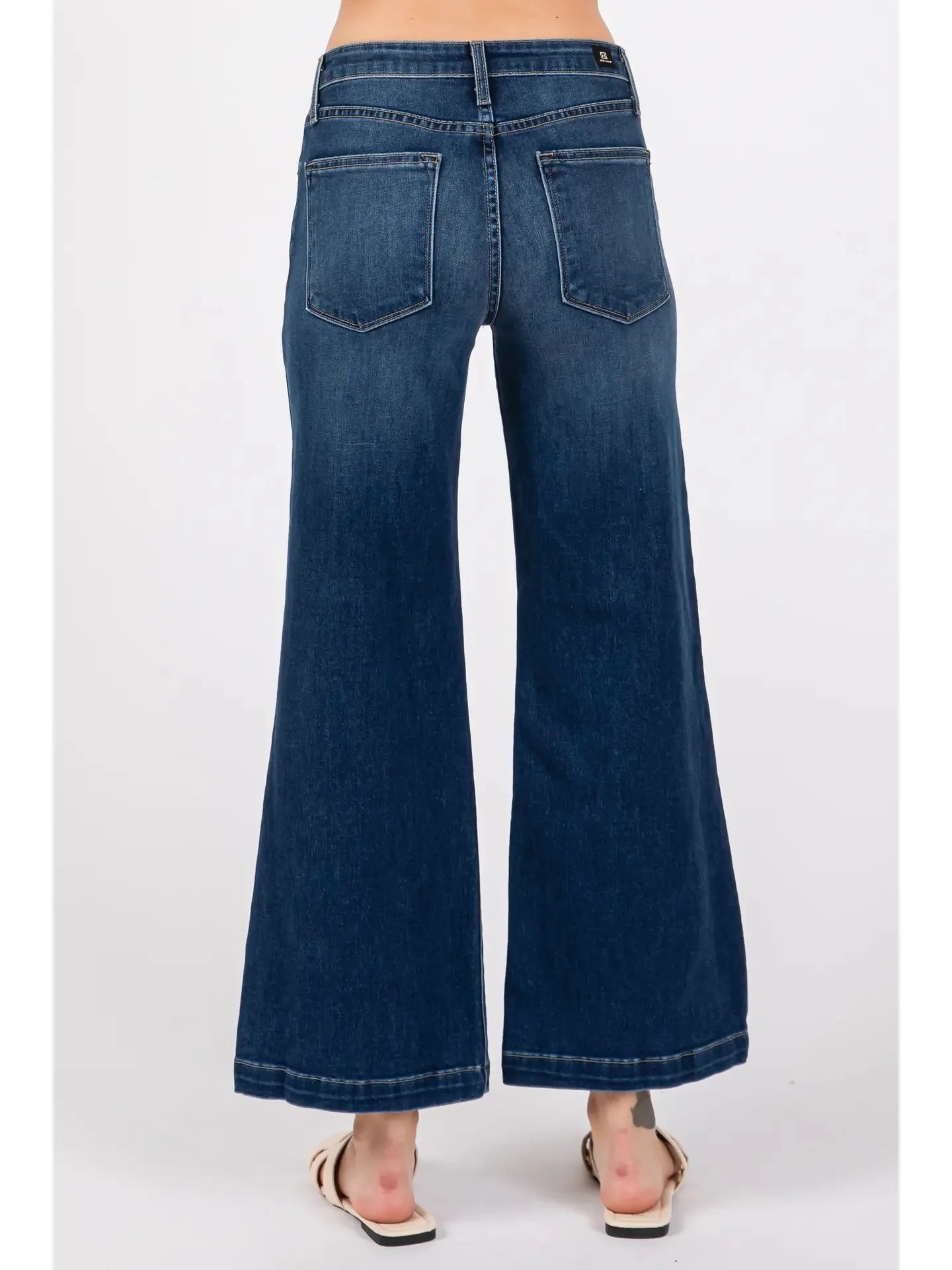 L.T.J : Sofia Wide Leg Culotte Jean