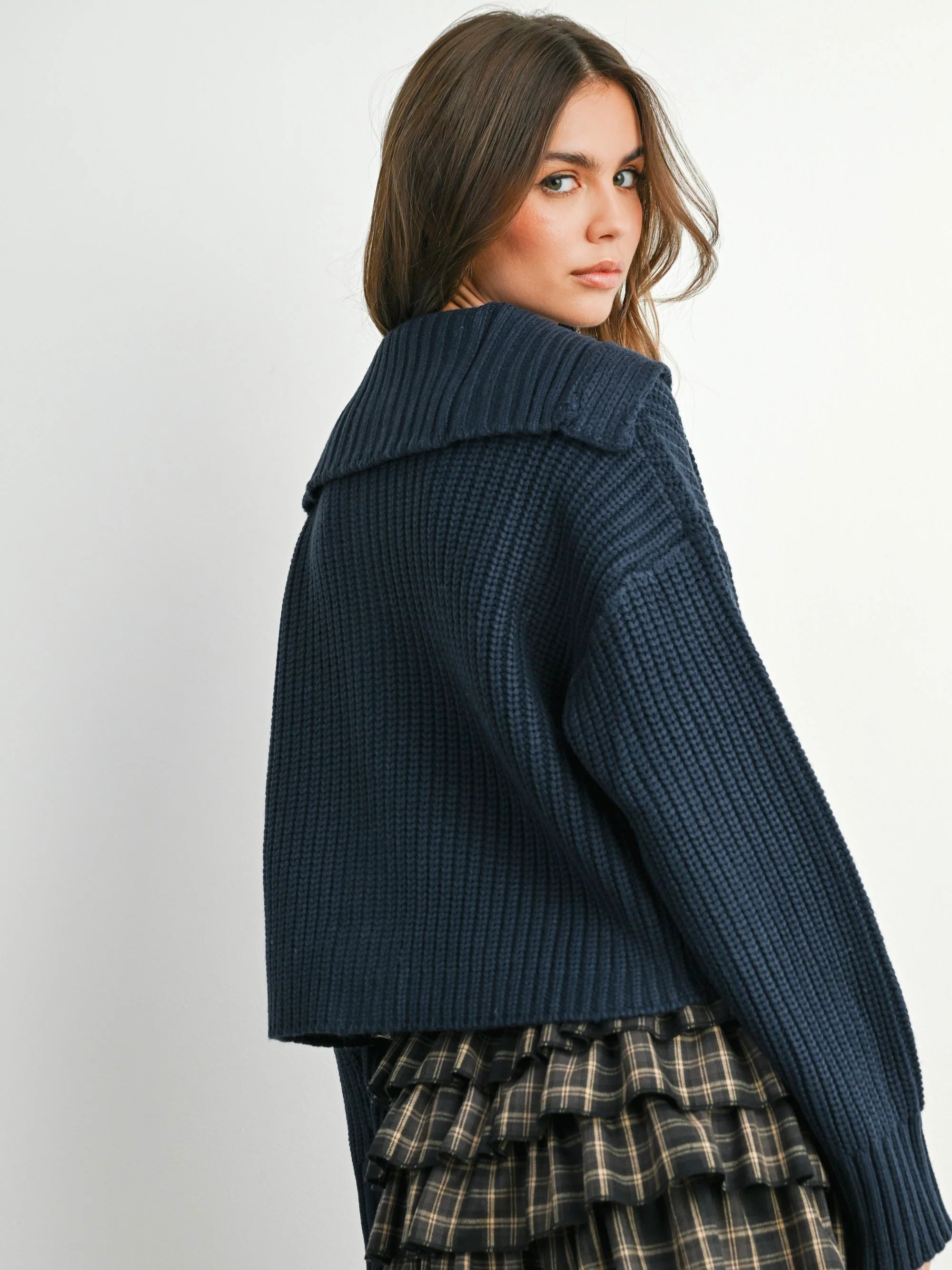 Chunky Cropped Button Cardigan