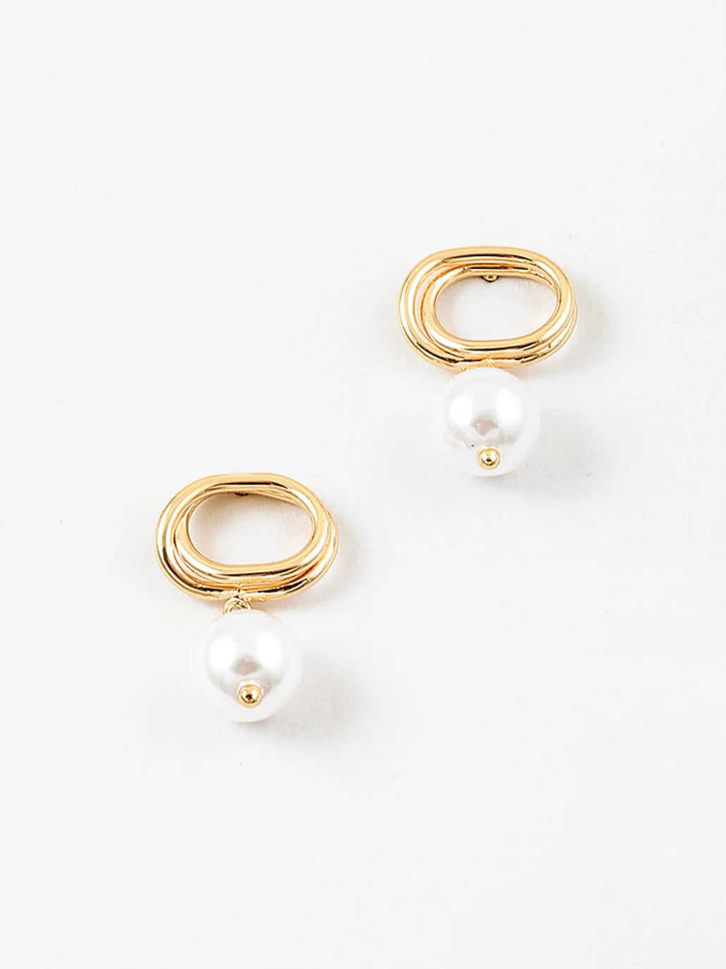 Perfect Pearl Earring